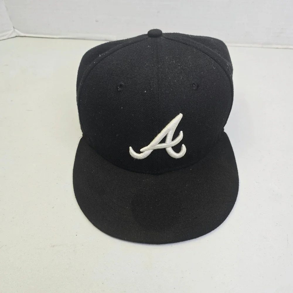 New Era Men's Atlanta Braves 59FIFTY Fitted Hat 7 3/8 Black White Logo Cap U3
